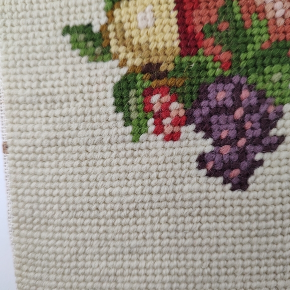 Vintage Fruits Pear Apple Grapes Cherry Needlepoint Completed No Frame 6" By 8". - Picture 5 of 12
